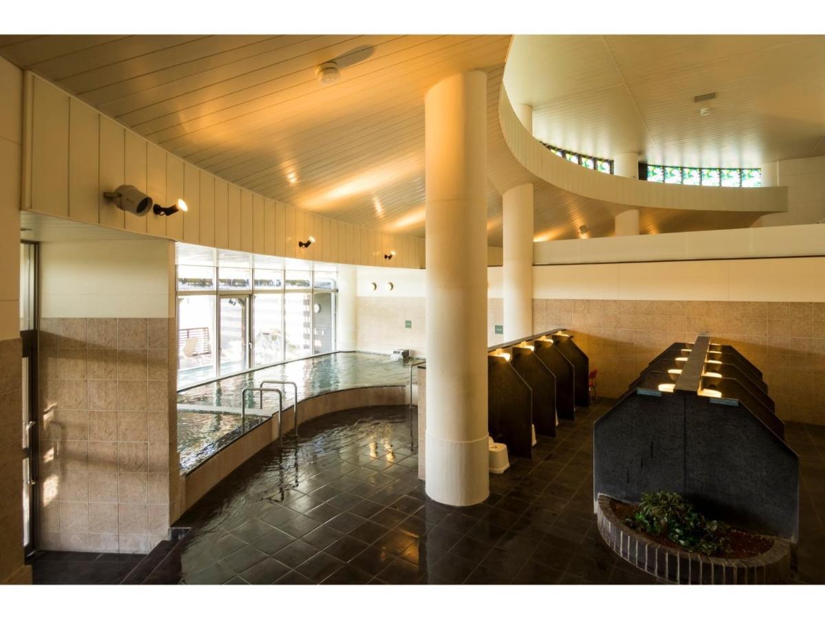 Hotel Areaone Hiroshima Wing - Vacation Stay 62250V Higashihiroshima Bagian luar foto